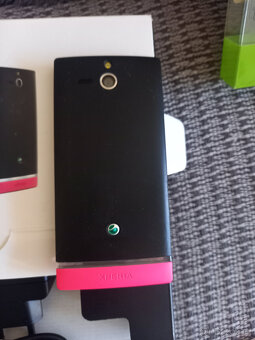 Sony xperia ST25i - 5