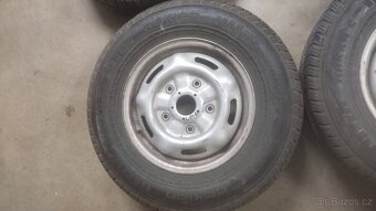 Kola ford transit 215/75/16 - 5