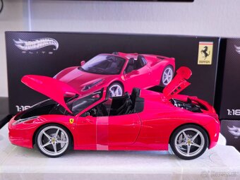 Ferrari 458 Italia spider 1:18 Hot Wheels ELITE - 5