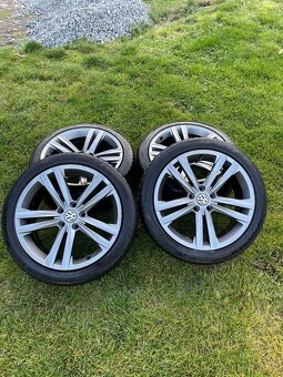 Originální kola Volkswagen 5x112 r18 +  zimní Pneu Nexen 225 - 5