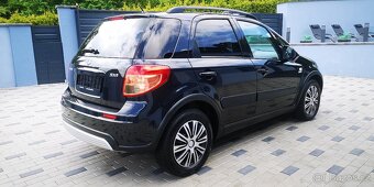 Suzuki ZX4 1,6i - 16V - 79kw. PREMIUM. . Nová STK do 5/2027 - 5