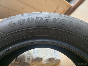 Zimní pneu Goodyear 215/65 r17 99V - 5