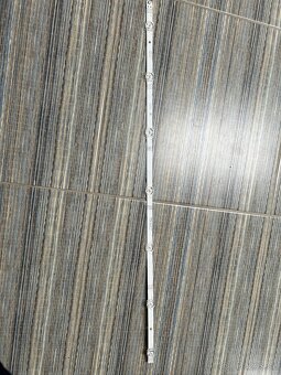 Hisense 75” led pásky 75A7GQ - 5