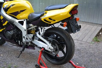 Honda CBR 900RR Fireblade SC33 - 5