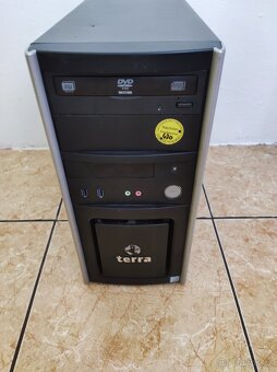 Stolní PC Terra Core i3-7100/8GB DDR4 - 5