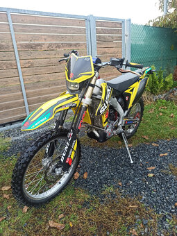 Suzuki RMZ 250 R.V.2015 - 5