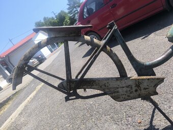 Stadion S11, rám +komplet plechařina. - 5