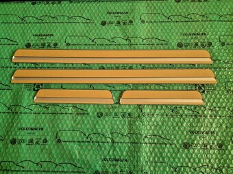 dekorativní ozdobné a ochranné lišty prahu Nissan Pulsar (C1 - 5