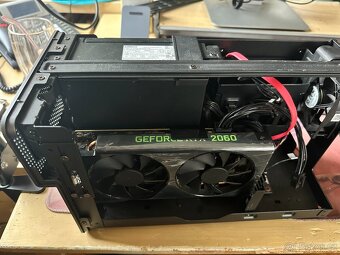 Externí GPU-Lenovo Legion RTX2060 - 5