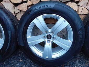 TOP zánovní r18 Audi Q7 - 5