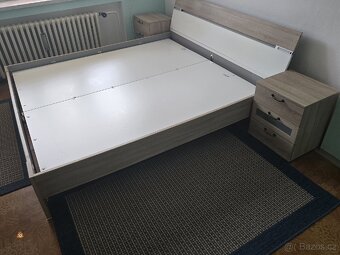 Manželská postel + noční stolky + TV stolek - 5