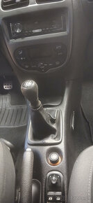 peugeot 206 1.4 benzín r.v.2006 modrá metalíza - 5