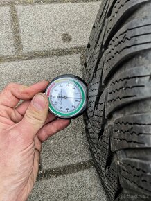 433. Plechové disky a Zimní pneu BMW 5x120 s TPMS - 5