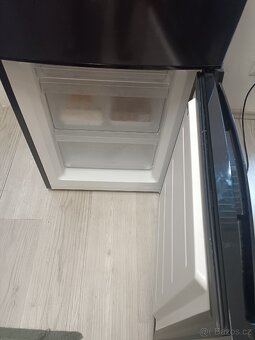 Lednička s mrazákem comfee - 5