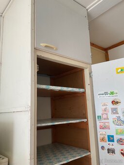Daruji špajzovou skříň - 5