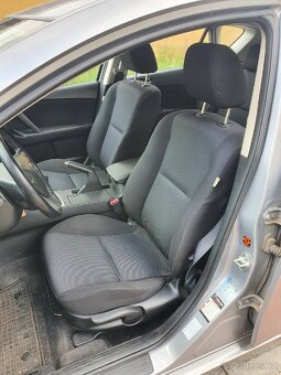Mazda 3 - 5