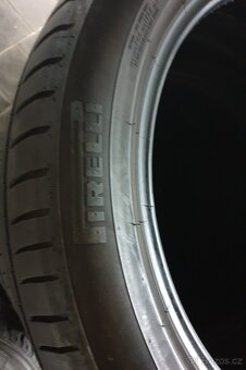Pirelli Scorpion, 255/45R19. - 5