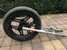 Honda NS 125 F - ráfky a kyvka - 5