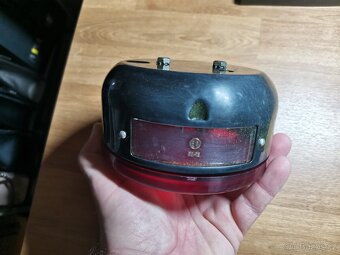 B10 Zetor Avia Liaz Tatra vlek zadní světlo PAL - 5