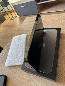 IPhone 13 Pro Max KRÁSNÝ STAV - 5
