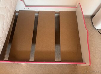 Dětská postel Minnie Mouse + příslušenství - 5