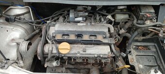 Opel zafira 1.8 - 5