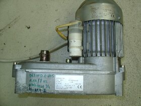 elektromotor s převodovkou - 5