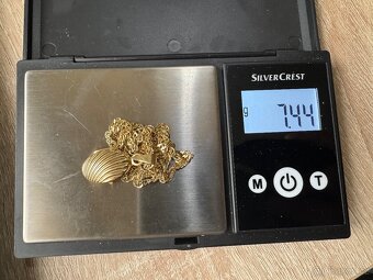 Zlatý řetízek s medailonkem 7,44g 585/1000 - 5