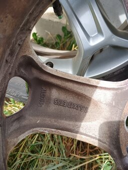 ALU Kola Ford R17 - 5