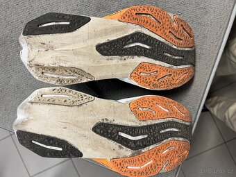 Pánské běžecké boty New Balance FuelCell Rebel v4 - 5