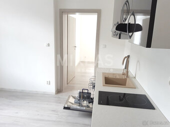 Milovice, pronájem bytu 2 + kk, 34 m2 v Milovicích okr. Nymb - 5