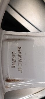 Kola Citroen R16 - 5