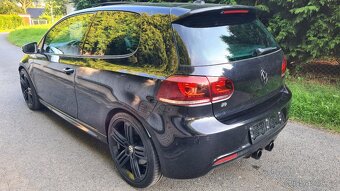 VOLKSWAGEN GOLF 6 R - 2,0TSi 199kW 4x4 Manuál. - 5