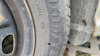 Zimni 165/75 r14 fabia1 - 5