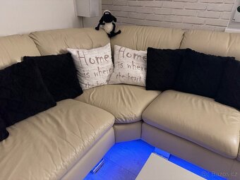 Prodám koženou rohovou sedací soupravu - 5