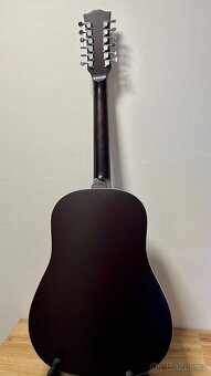 Dvanáctistrunná elektroakustická kytara J-45 - 5