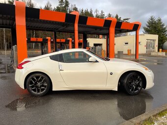 Nissan 370Z - 5