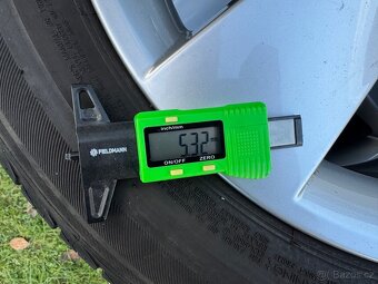 Letní pneu 215/55/17 + disky Škoda Karoq - 5