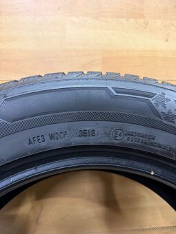 Zimní pneu 215/65/17 č.2 - 5