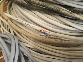 Datové kabely, konektory, kabely scart, kabely k počítači aj - 5