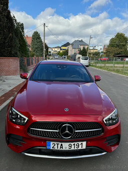 Jako nový MB E450 4MATIC, benzín. 6-tiválec, 07/2021 - 5