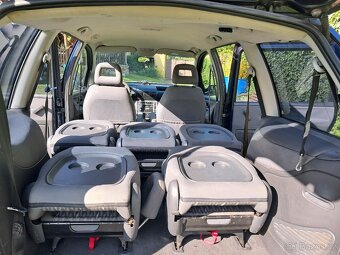 Ford Galaxy - 5