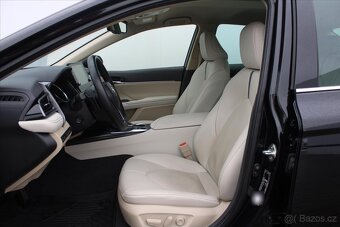 Toyota Camry 2.5 HYBRID EXECUTIVE 1.MAJ. ČR (2022) - 5