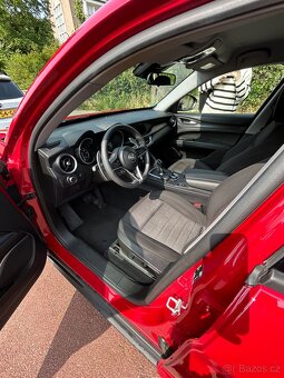 Alfa Romeo Stelvio - 5