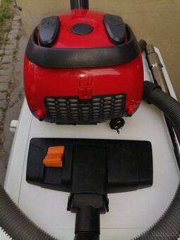 Sáčkový vysavač Sencor 1400 Wattů - 5