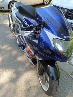 Suzuki GSX-R 600 2003 - 5
