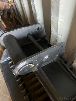Prosévací lžíce na systém uchycení Terex Schaeff HR14 - 5