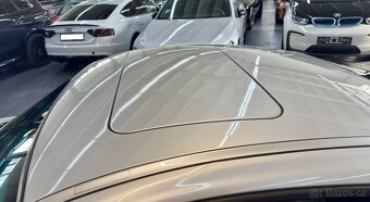 Porsche 911 Turbo (typ 996) ve verzi Coupé - 5