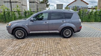 Mitsubishi Outlander 4x4 pěkný stav - 5