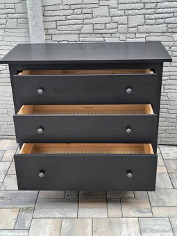 Prodám komodu IKEA HEMNES - 5